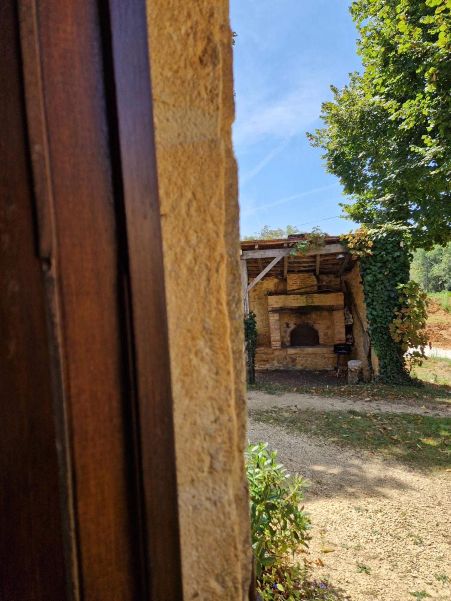 Gites Le Clos De Veyrignac Экстерьер фото